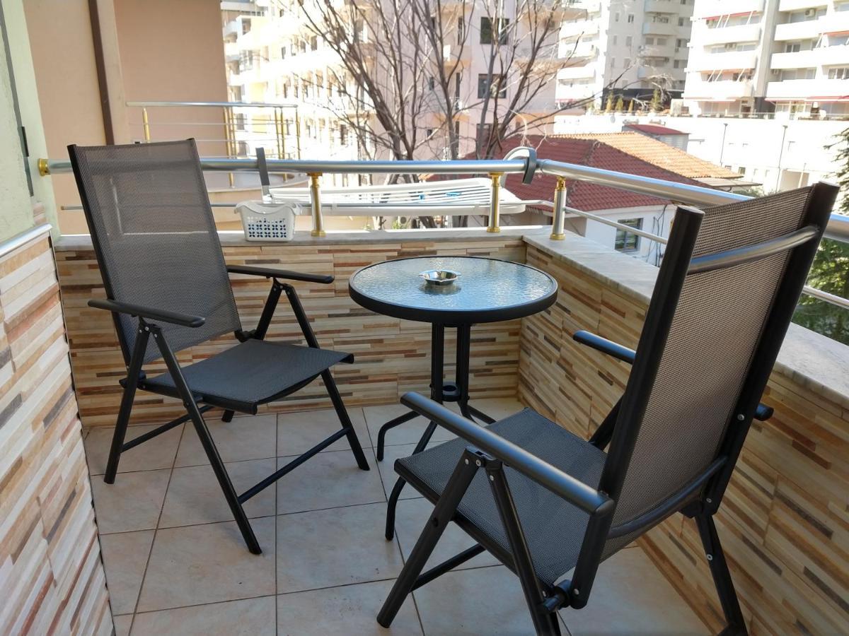 Sunset Apartment *